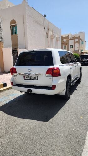 Land Cruiser GXR V8 2013