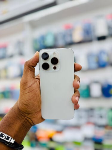 iPhone 15 Pro 