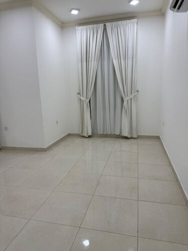 villa 50 rooms for rent in wukair