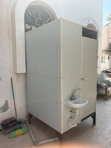 للبيع