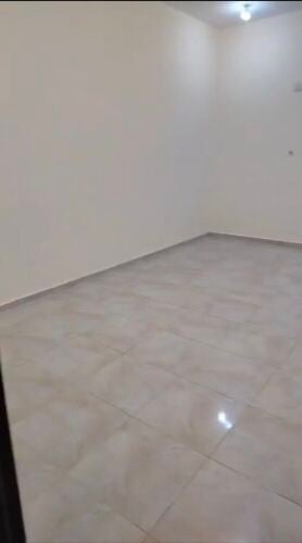 شقةواسعة بعين خالد شاملةبدون عمول