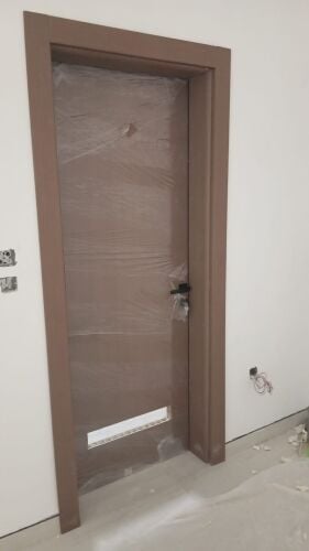 installer wpc doors