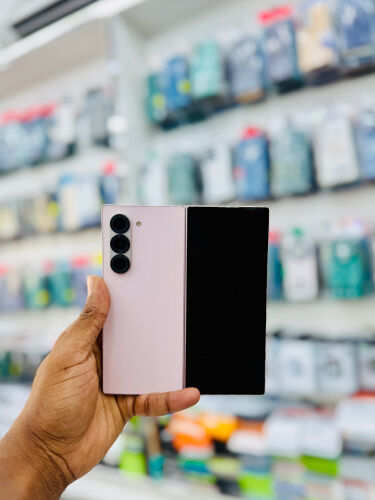 Samsung Galaxy Z Fold 6 