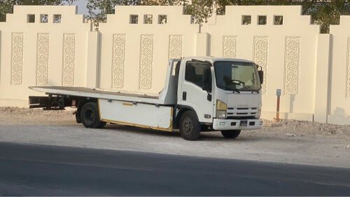 Flatbed car transporter