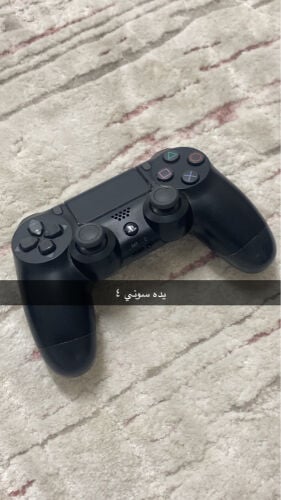 يده سوني فور