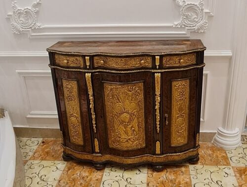 wooden table
