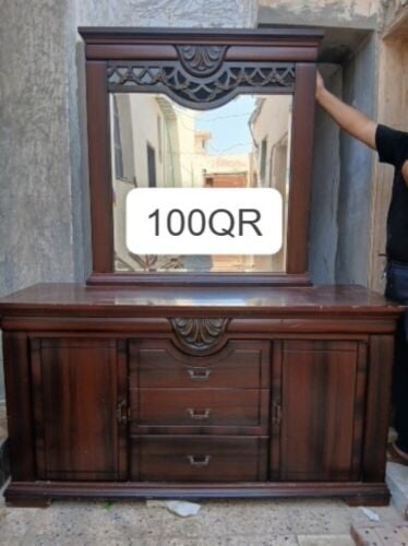 دولاب وتسريحة