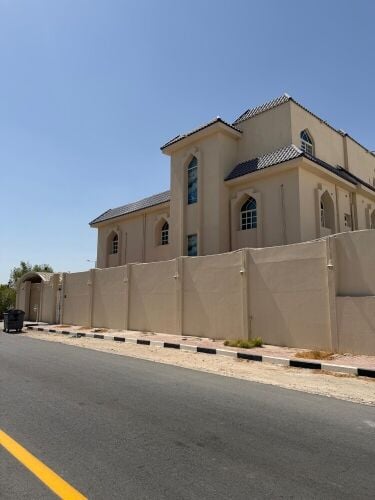 فيلا  شارعين بالوكرة بسعر ممتاز 