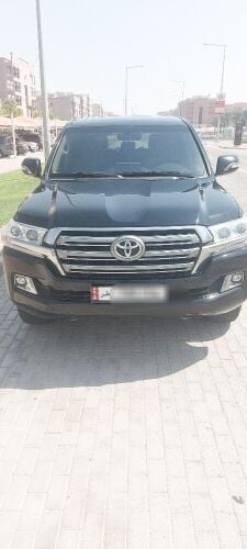 لاندكروزر موديل  2019 جي اكس ار ٨