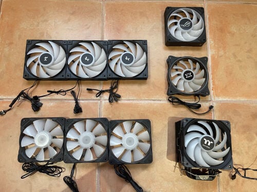 ARGB Fans and Heatsink