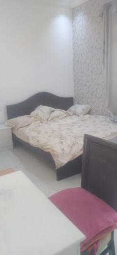 استيديوهات للايجار في الثمامة