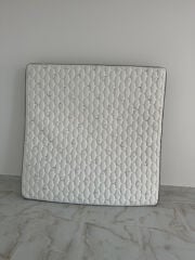 مرتبة سرير 