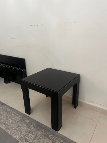 طاولات للبيع بحاله ممتازه