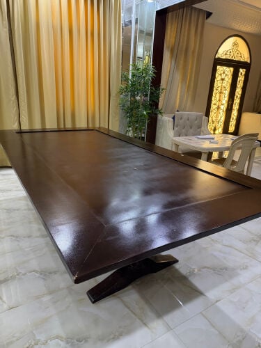 طاوله وكراسي