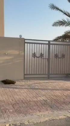 للبيع فيلا الرويس مجلس خارجي 