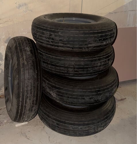 Maxxis Desert maxx 5 tires/16in Rim