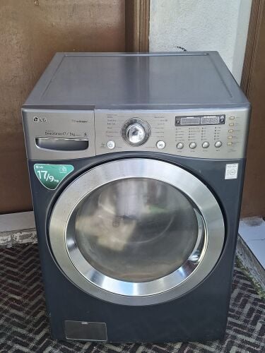 LG 17/9kg 2in1 like new good condit