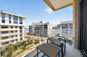 MODERN 2BHK +FULLY FURNISHED