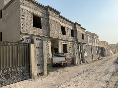 فلتين متلاصقين للبيع عظم ممتازين 