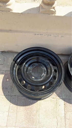 5 original wheels 