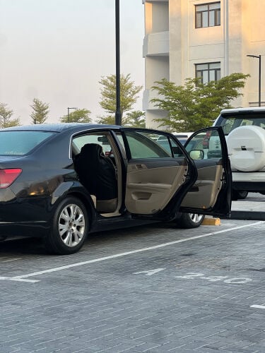 تايوتا أفالون موديل 2008