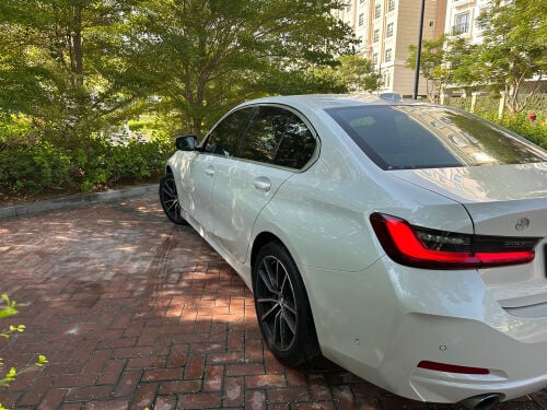 BMW 320i 2023 | 44,000 KM