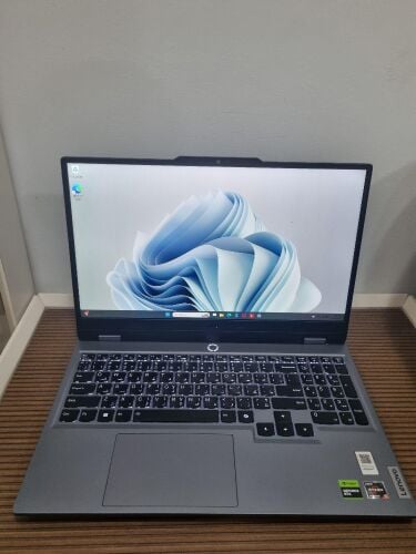 RTX 4050 GAMING LAPTOP