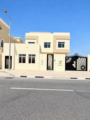 للبيع فيلا الخيسه تشطيب سوبر