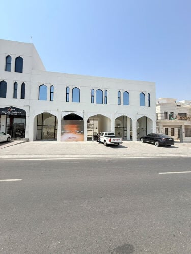 للإيجار شقتين في الدحيل 