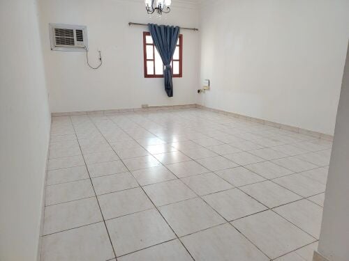 3bhk flat 4 family Mansoura Doha