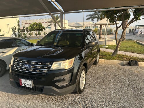 2017 Ford Explorer  * Under warrant