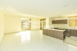 Apartment with Balcony in Lusail