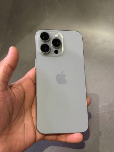 iPhone 15 Pro Max