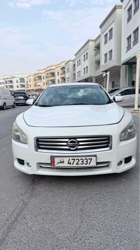 Nissan maxima