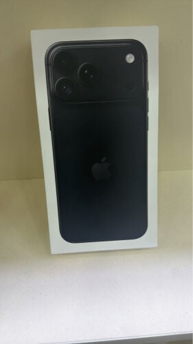 18 pro max 256 gb black colour 