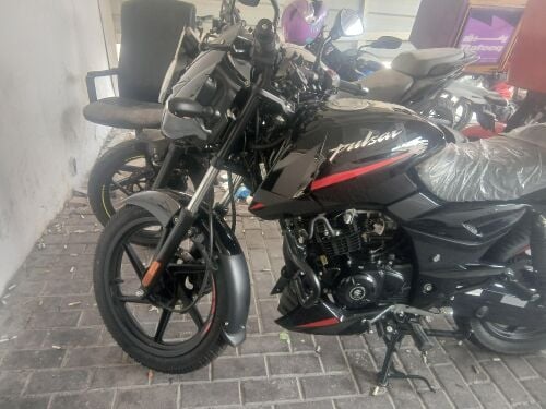 Bajaj Palsar 150