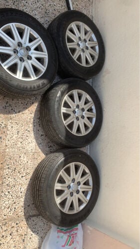 camry rims with tyre
