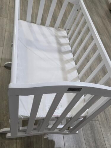 Giggles Baby Crib / Rocking Cradle