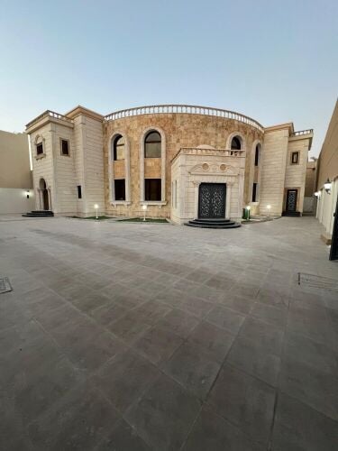 الناصرية - فيلا 1050م للبيع