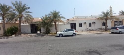 بيت شعبي في اللقطه