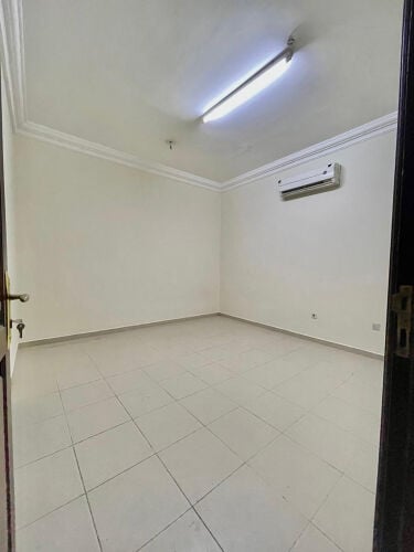Studio for rent in Wukair 
