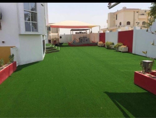 عشب صناعي 
