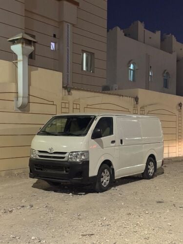 2011 HIACE LOW KM AVAILABLE