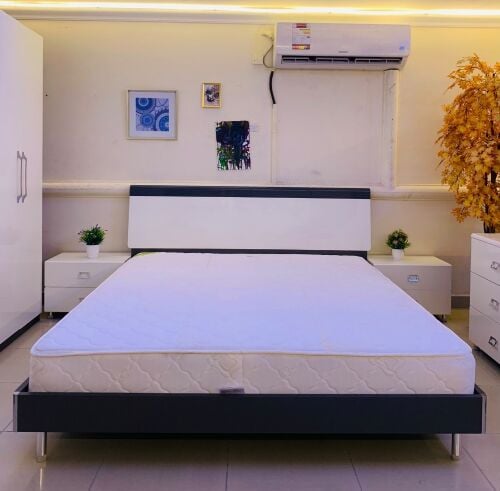 HOME CENTER KING BEDROOM SET.
