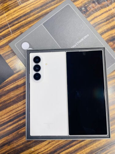 Samsung z fold 8 ultra 512 Gb