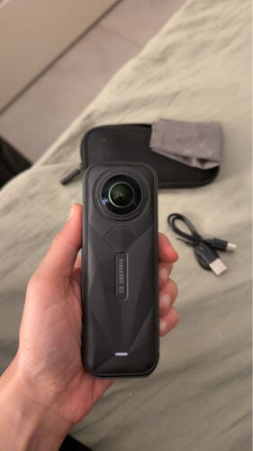  Insta360 X5