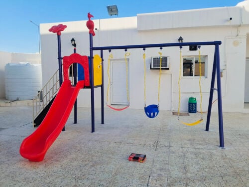  Kids swing sliding