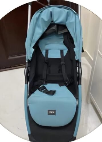mama's and papas foldable stroller
