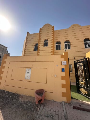 للايجار فيلا بسميسمه مع المكيفات
