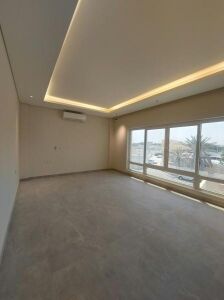 Brand-new villa in Al Kharaitiyat (